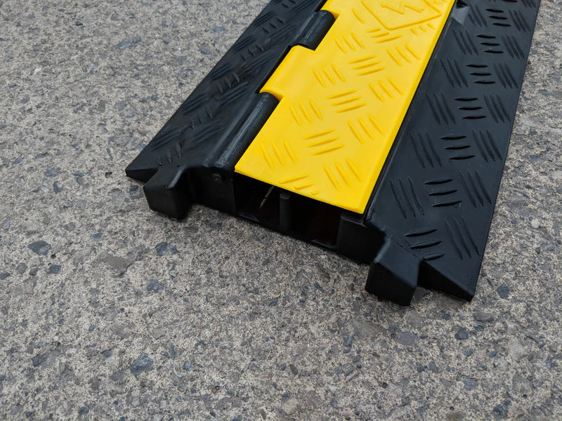 2 Channels Pedestrian Cable Cover