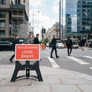 Professional Pedestrians Look Right Sign - 600x450mm High-Performance Reflective Plastic for Safe Crossings
