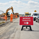 Professional Heavy Duty Traffic Arrow Right Sign 1050mm x 750mm with Reflective Face and High-Quality Stand for Construction Sites