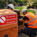 Do Not Start Men Working on Machine Safety Signs – 1mm Rigid Plastic – Indoor/Outdoor Use