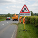 Premium Hedge Cutting Roll Up Road Sign Supplementary Plate for Safety Work Zone Marking