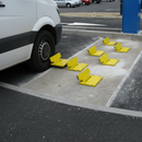 Premium Heavy Duty One Way Flow Plate for Traffic Control - Galvanised Steel, Yellow Coating, 200mm x 300mm x 290mm Dimensions