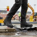 Premium Midcut Safety Winter Boot with GORE-TEX Lining and Vibram Arctic Grip Pro Outsole for Optimal Performance in Cold Conditions