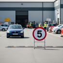 Professional Quick Fit Speed Limit Sign 5mph - 670mm Diameter for Safety at Construction Sites