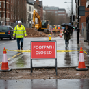 Premium Footpath Closed Sign - 600x450mm Metal Sign with Retroreflective Face for Pedestrian Safety