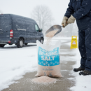Premium High-Performance Blended Rock Salt and Gritstone Blend - 25kg Bag for Enhanced Traction and Longevity