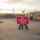 Professional No Through Road Sign Kit with Reflective Face 1050x750mm for Traffic Management