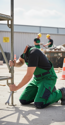 Premium Lightweight Work Trousers with Cordura Kneepad Pockets for Comfort and Durability in Various Trades