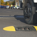 Premium Speed Reduction Ramp 15RE - Recycled Materials, Easy Installation, High Visibility for Traffic Control