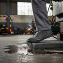 Premium Lightweight Safety Trainer Shoe with Water-Repellent Nubuck Leather Upper and Aluminium Toe Protector for Warehousing and Manufacturing