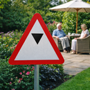 Reflective Traffic Signs – 750mm Triangle – Aluminium Composite – Outdoor Use