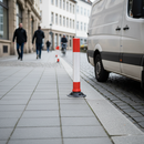 Professional Traffic Guidance Memory Post with Flexible Design, Anti-Aging Polyethylene Material, and Optional Base for Enhanced Safety