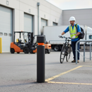 Premium Heavy Duty Polyethylene Plastic Bollard with Steel Core, Recyclable and Versatile for Traffic Control