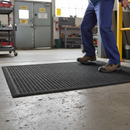 Premium Anti-Slip Safety Scrape Entrance Mat for Wet and Oily Conditions, Made from 100% Nitrile Rubber for Easy Cleaning and Durability