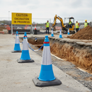 Premium 25m Cone & Chain Barrier Kit with 10 Reflective Cones for Crowd Control and Safety