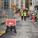 Professional Pedestrian Arrow Left Sign 600x450mm with High Reflectivity for Construction Sites