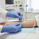 Professional 14G x 1.77" (45mm) Catheter with Instaflash - Ergonomic Design for Comfortable Insertion and Secure Patient Care