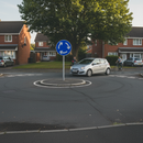 Professional Circular Mini Roundabout Sign for Road Traffic Control - Durable Composite Material with Post-Mounting Capability