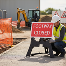 Premium Footway Closed Sign 600x450mm - Reflective, QuickFit Frame for Temporary Closures