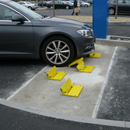 Premium Heavy Duty One Way Flow Plate for Traffic Control - Galvanised Steel, Yellow Coating, 200mm x 300mm x 290mm Dimensions