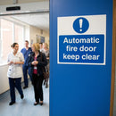 Automatic Fire Door Keep Clear Sign with Symbol – 1mm Rigid Plastic – Indoor/Outdoor Use