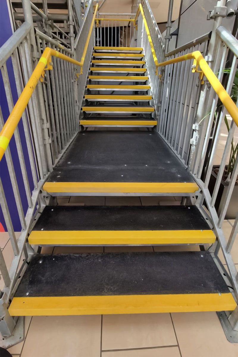 Anti-Slip GRP Stair Tread For Stairways